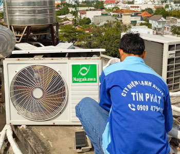 Sua chua may lanh treo tuong